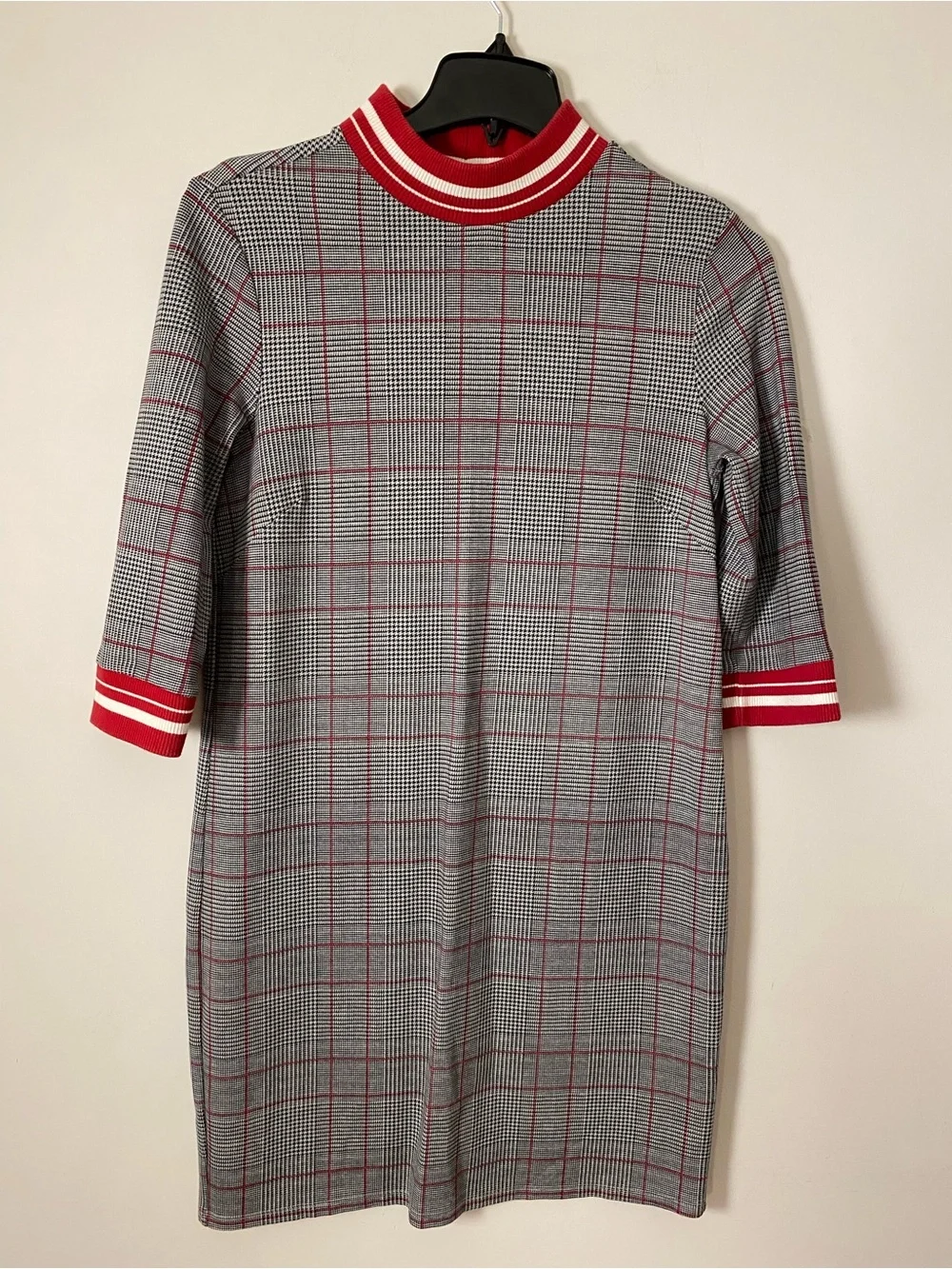 United Colors Of Benetton | Dresses | Vintage United Colors Of Benetton  Plaid Knit Shift Dress With Red Trim | Poshmark